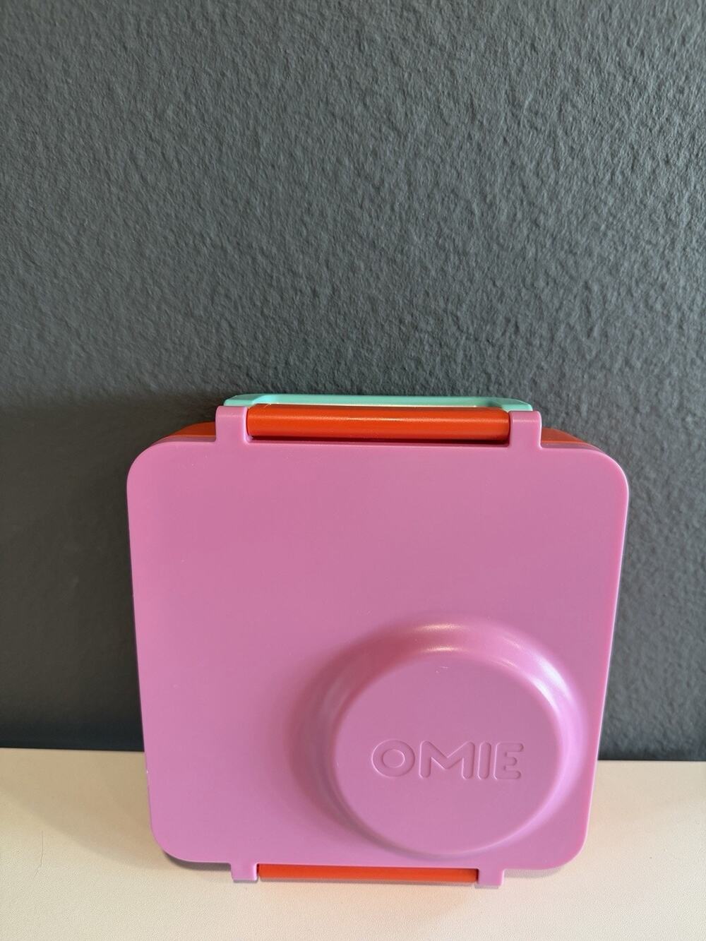 Omie Box Kids Bento Insulated 3 Compment Lunch Box Thermos Pink Berry Orange Hot